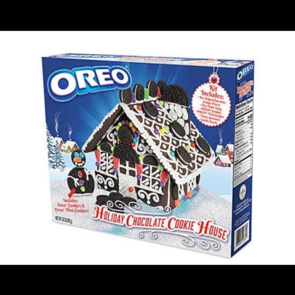 Oreo Holiday House